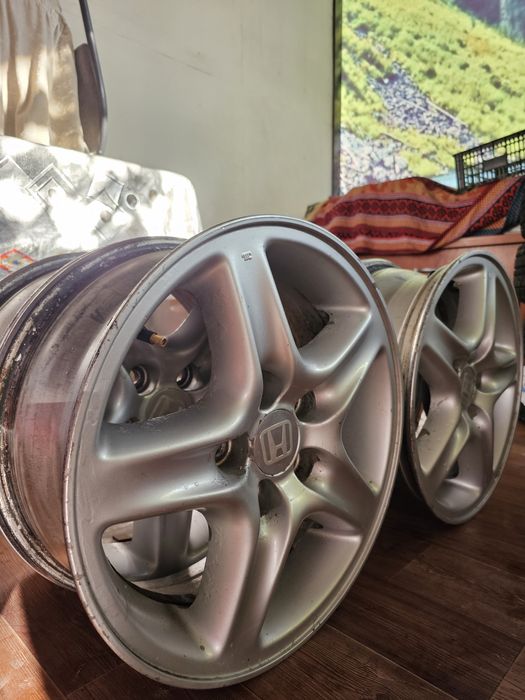 Продам диски лексус