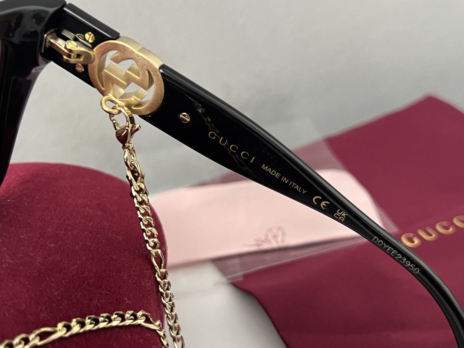 Gucci GG cat-eye square