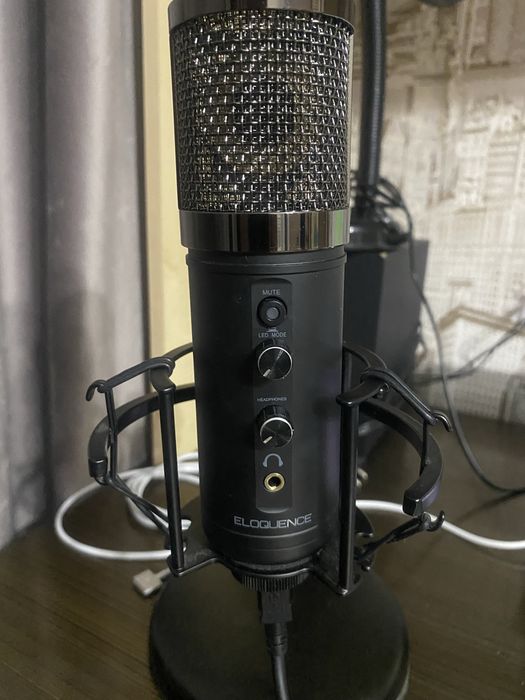 Микрофон студийный