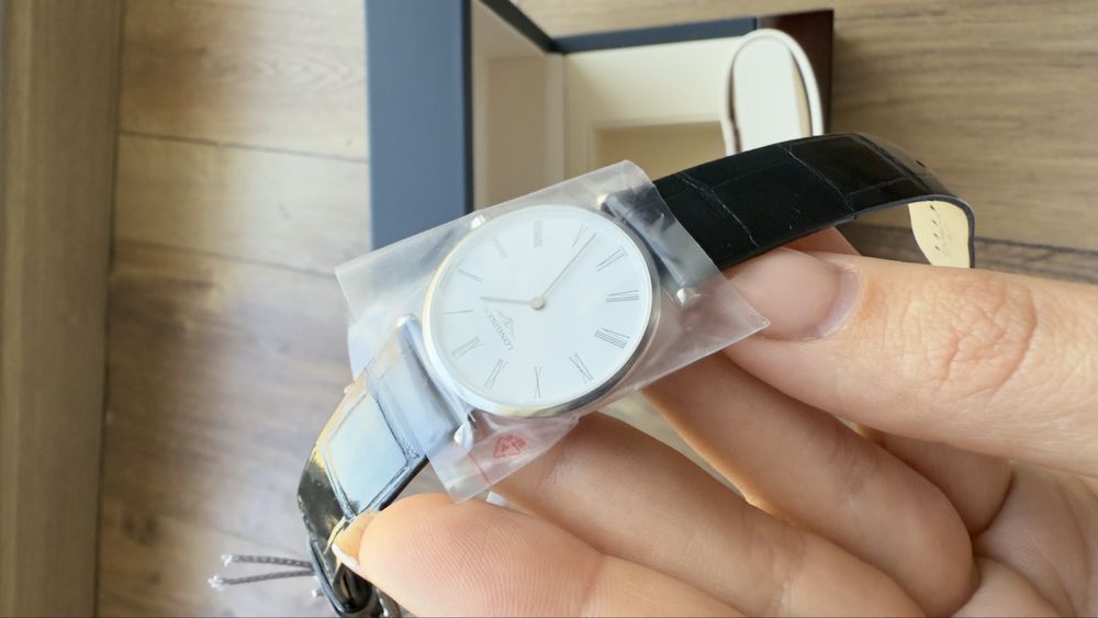 Женские часы Longines