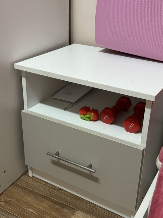 Срочно продается спальный гарнитур