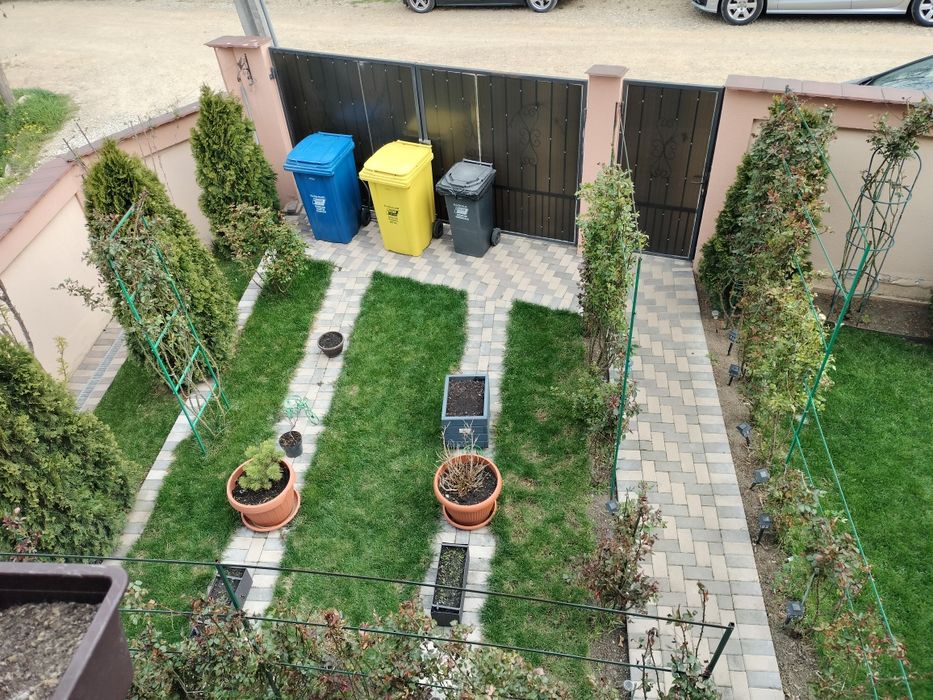 Proprietar Vând casă spațioasă în Lăpuș cu toate utilitățile