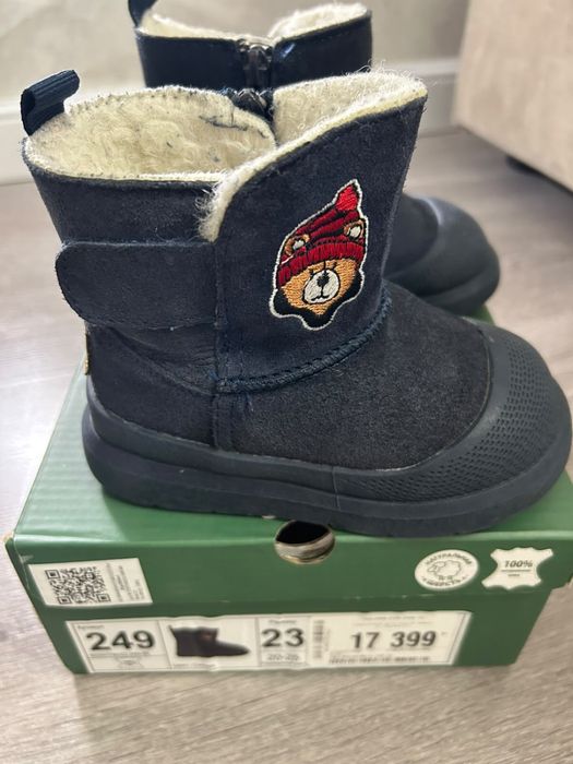 Продам зимние угги