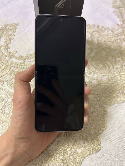 Samsung Galaxy Z Flip 6