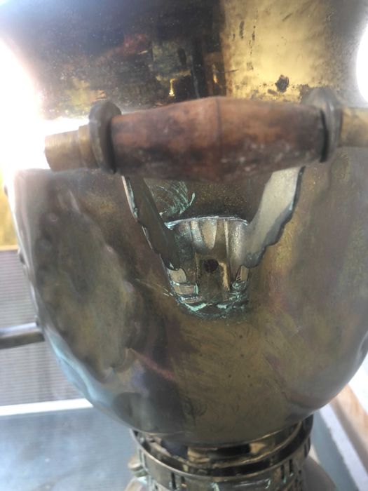 продавам старинен руски самовар