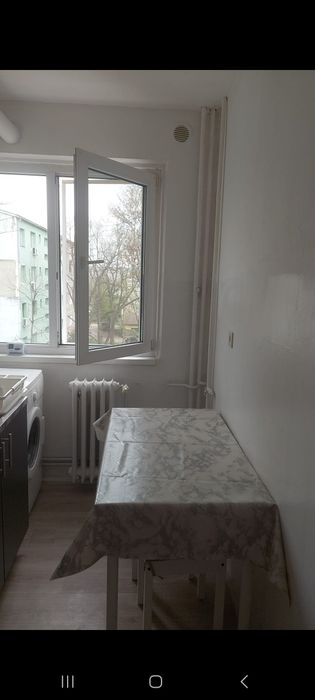 Inchiriez apartament 3 camere simidecomandat