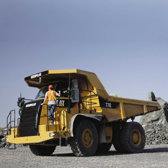 Внедорожный самосвал CAT [770] 38,6тон