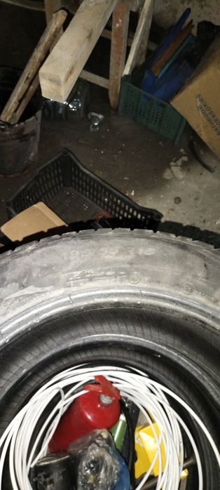 Продам шины бу, летние Viatti