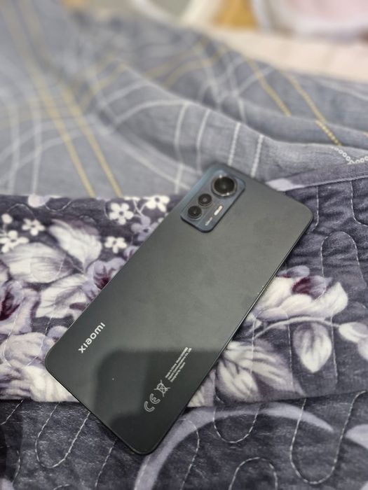 Продам Xiaomi 12 lite