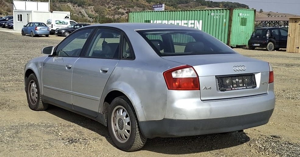 AUDI A4 2002 — imagine 3
