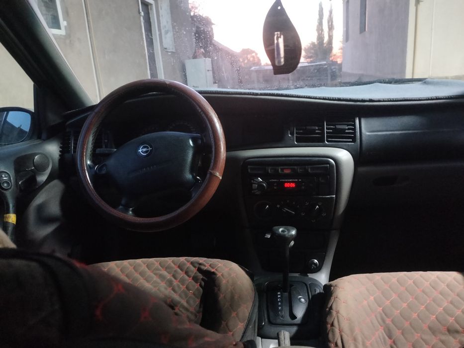 Опель вектра 1.8