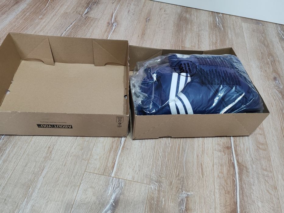 Ново мъжко Л размер оригинално зимно яке Adidas