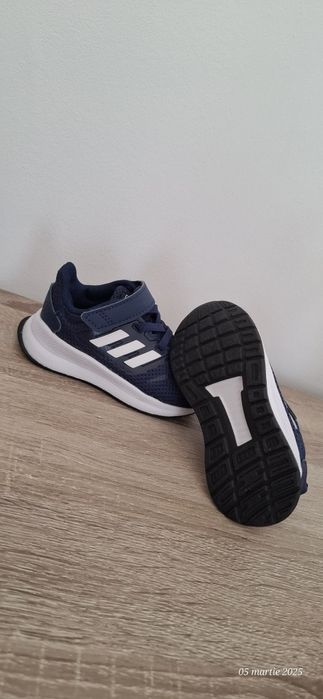 Adidasi copii Adidas