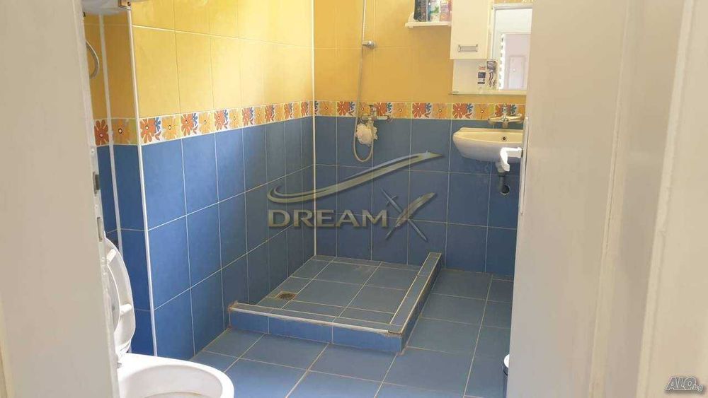 Тристаен апартамент под наем в Гагарин! 7979457