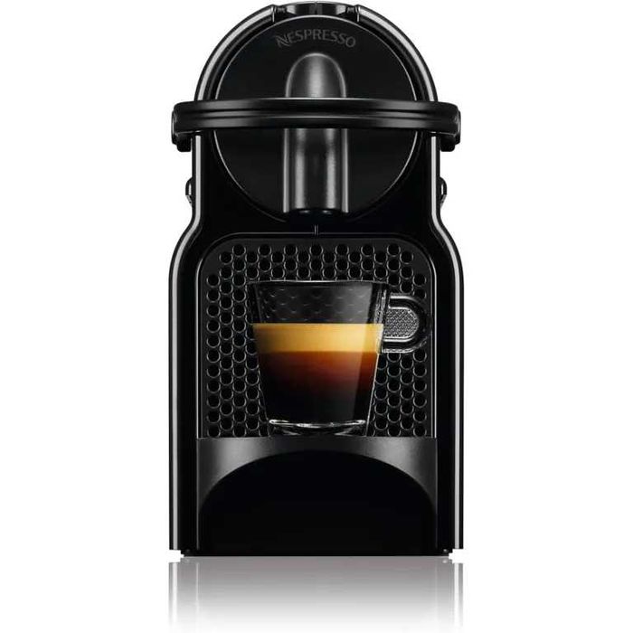 Кафемашина с капсули Nespresso Inissia с аерочино кана за мляко