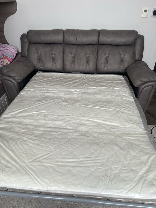 Продам диван новый