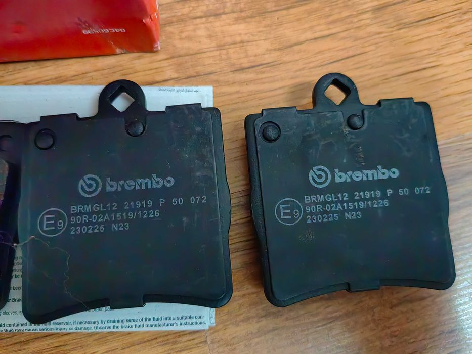 Brembo задни накладки за Mercedes benz - нови