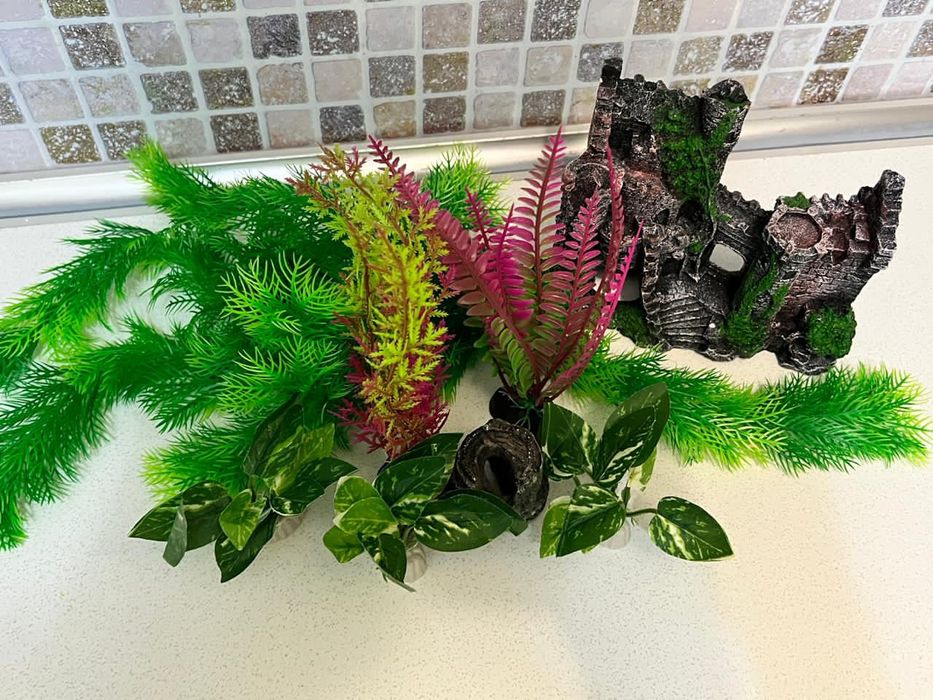 Продам украшения для аквариума