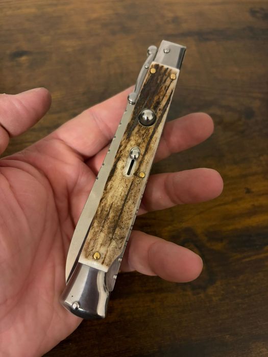 Briceag swinguard automat