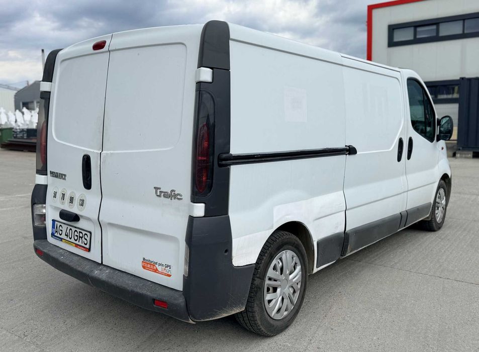 Renault Trafic Furgon 1.9 dCi 100 CP – Utilitară Fiabilă, pregătită de lucru