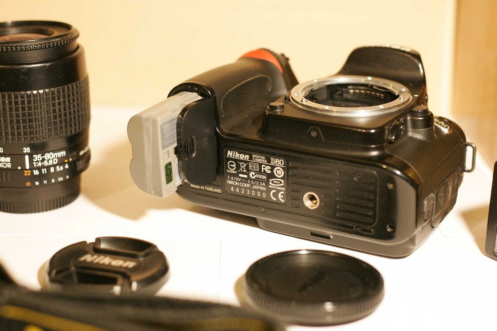 Nikon D80 digital SLR