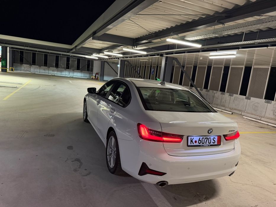 BMW Seria 3 2021 — imagine 4