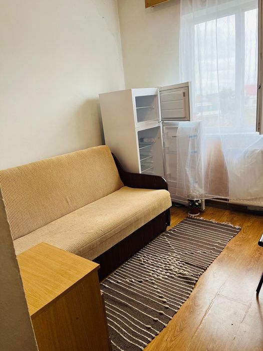 Închiriez garsoniera conf.3