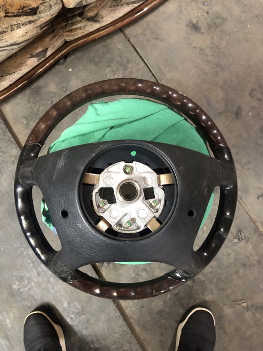 Руль Мерседес Бенц 124