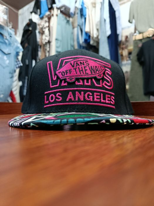 Шапка на Los Angeles