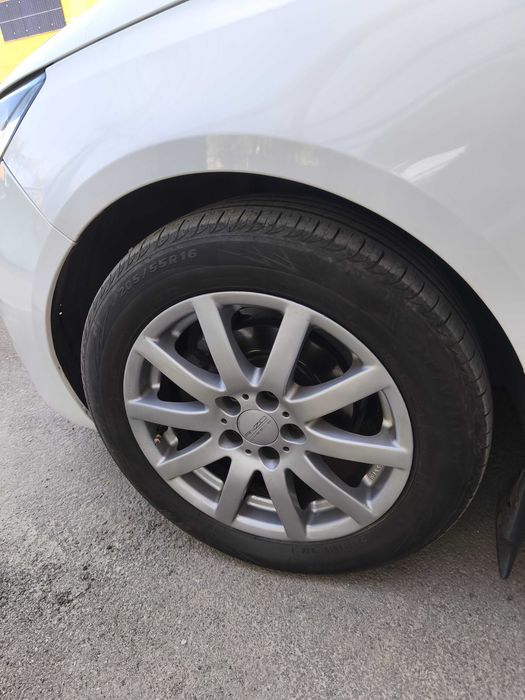 Автомобил Пежо 308 1.6 HDI