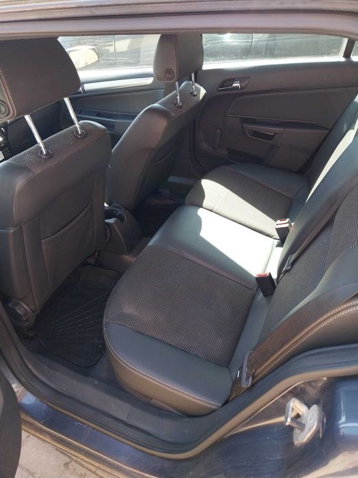 OPEL Astra 2009 — imagine 4