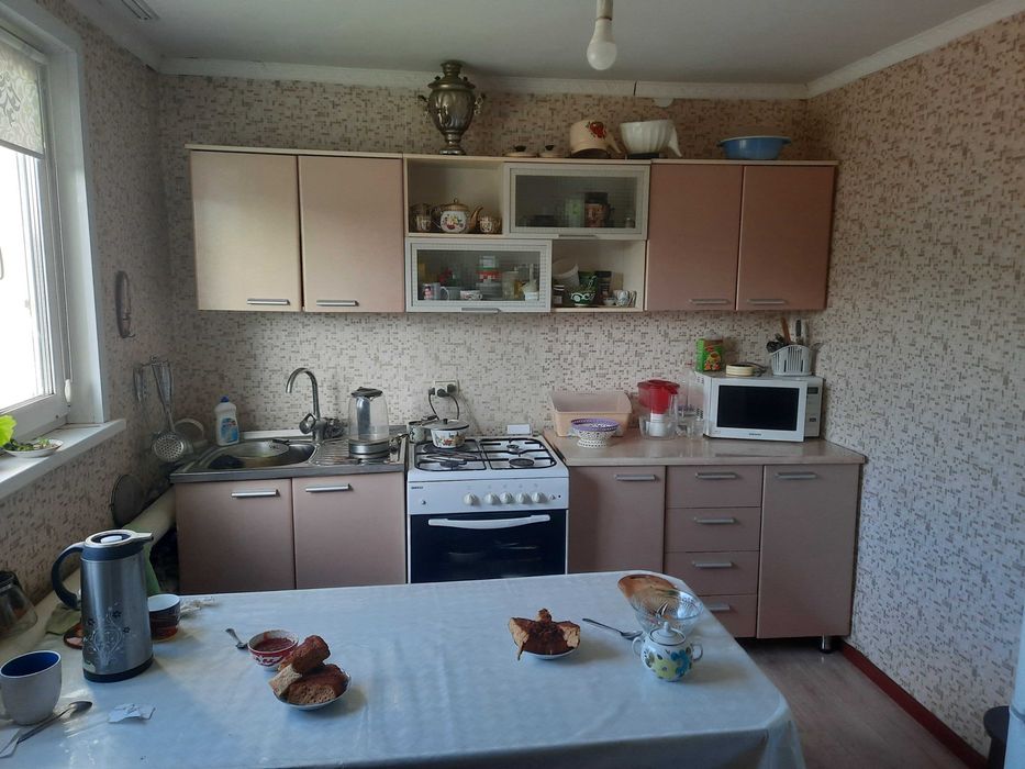 продам квартиру .