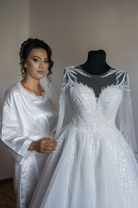 Vand rochie mireasa