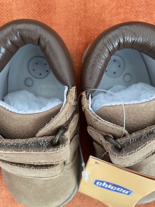 Ghetuțe piele CHICCO FLEXZONE - mărime 19, NOI - CU ETICHETA!!