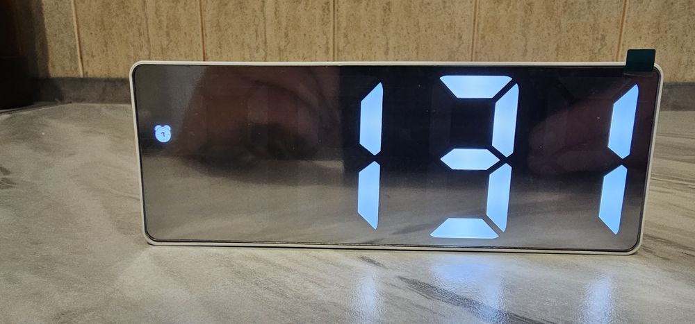 Часы домашние.  Умные.