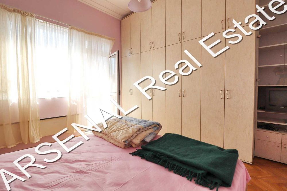 Дава се под наем Двустаен апартамент в София, Център - 84 кв.м за 650 € - Снимка #3