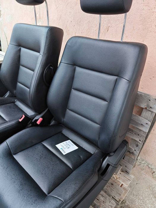 Черен кожен салон Мерцедес W212 Комби Седалки Мерцедес Е класа Н258