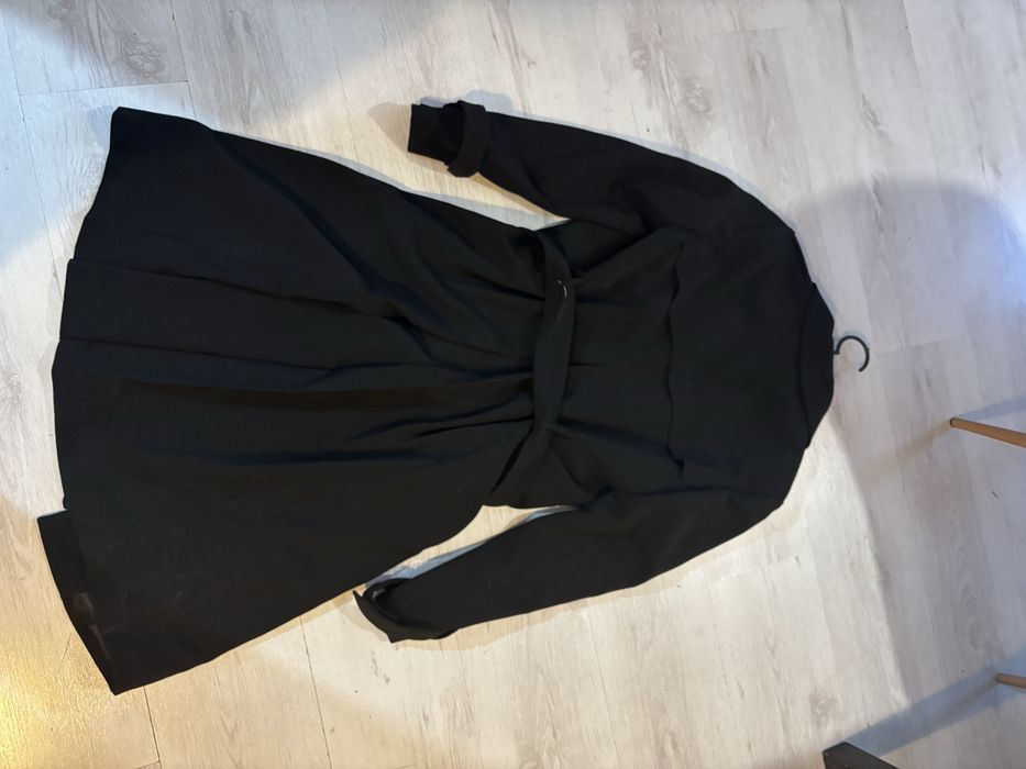 H&M черен шлифер