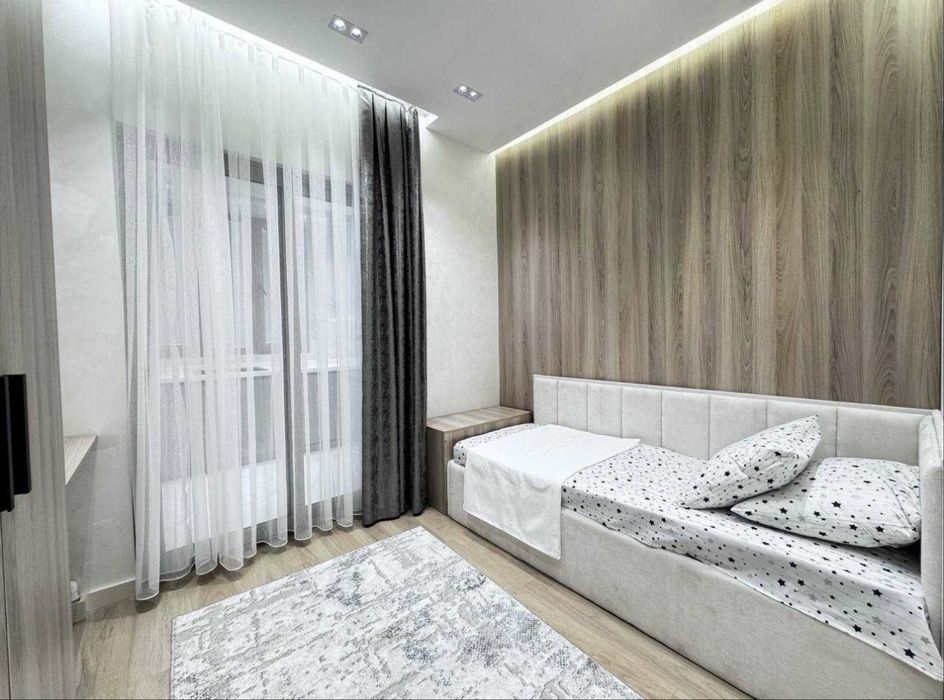 Продаётся квартира в центре города ориетир Госпитальный рынок