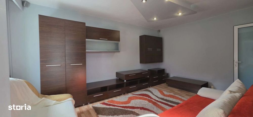 Ap 2 cam. decomandat de închiriat, str. Moldovei