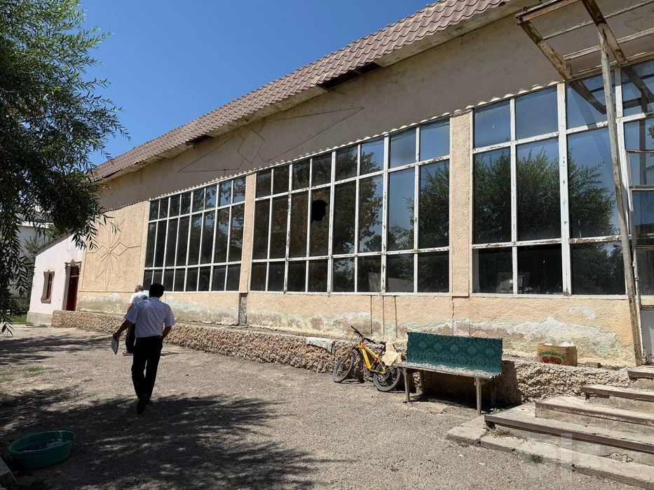 Zudlik bilan sotiladi