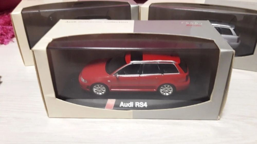 Модел Minichamps 1:43 Audi RS4 Avant B5