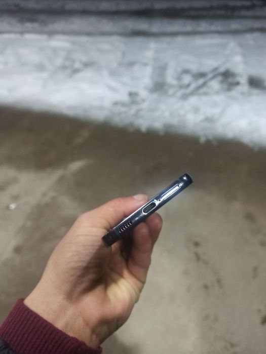 Samsung s22 256 karobka yoq