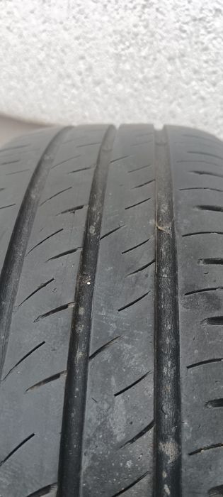 Vând set jante+cauciucuri de vara  pentru Fabia3, Polo, 185/60/15, Kumho Ecowing
