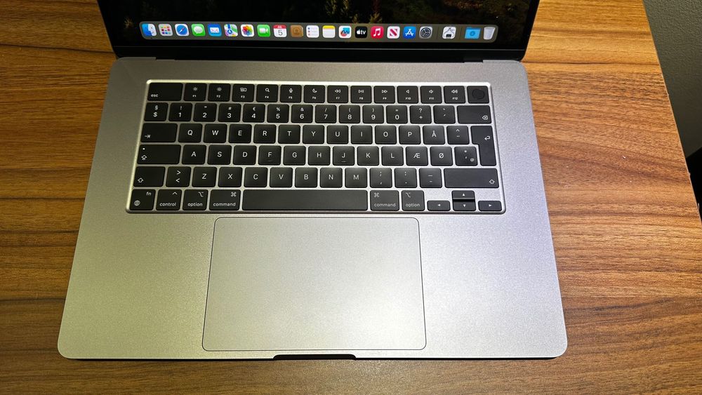 MacBook Air 15 2023 | M2 | 8 GB | 500Gb SSD | 15 Cicluri