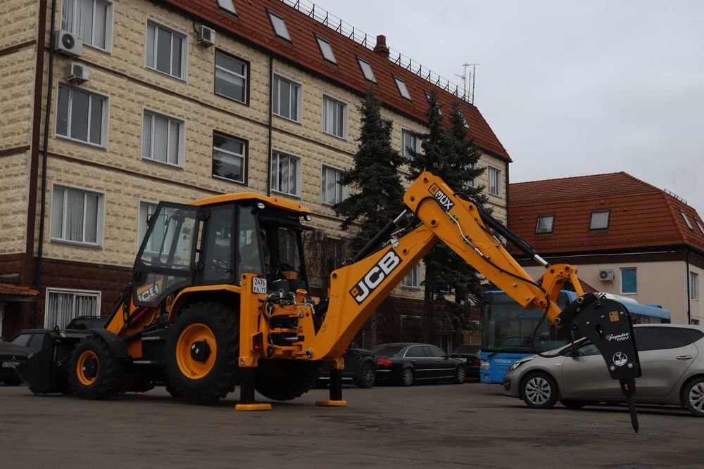 Гидромолот на JCB
