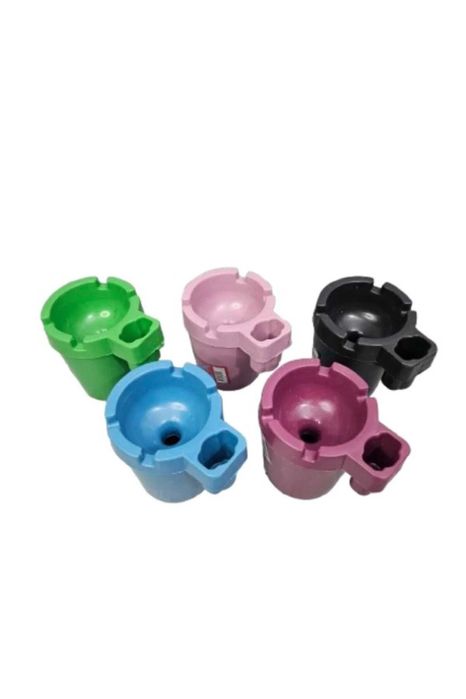 Scrumiera auto din plastic, pentru masina, cu suport pentru tigara