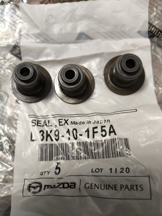 Колпачки маслосьемные