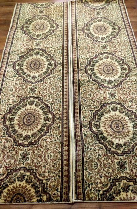 Продам 2 при кроватные ковровые дорожки, размер 2,50х80 см