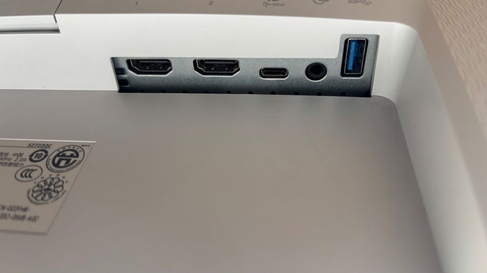 Монитор Dell S2722QC